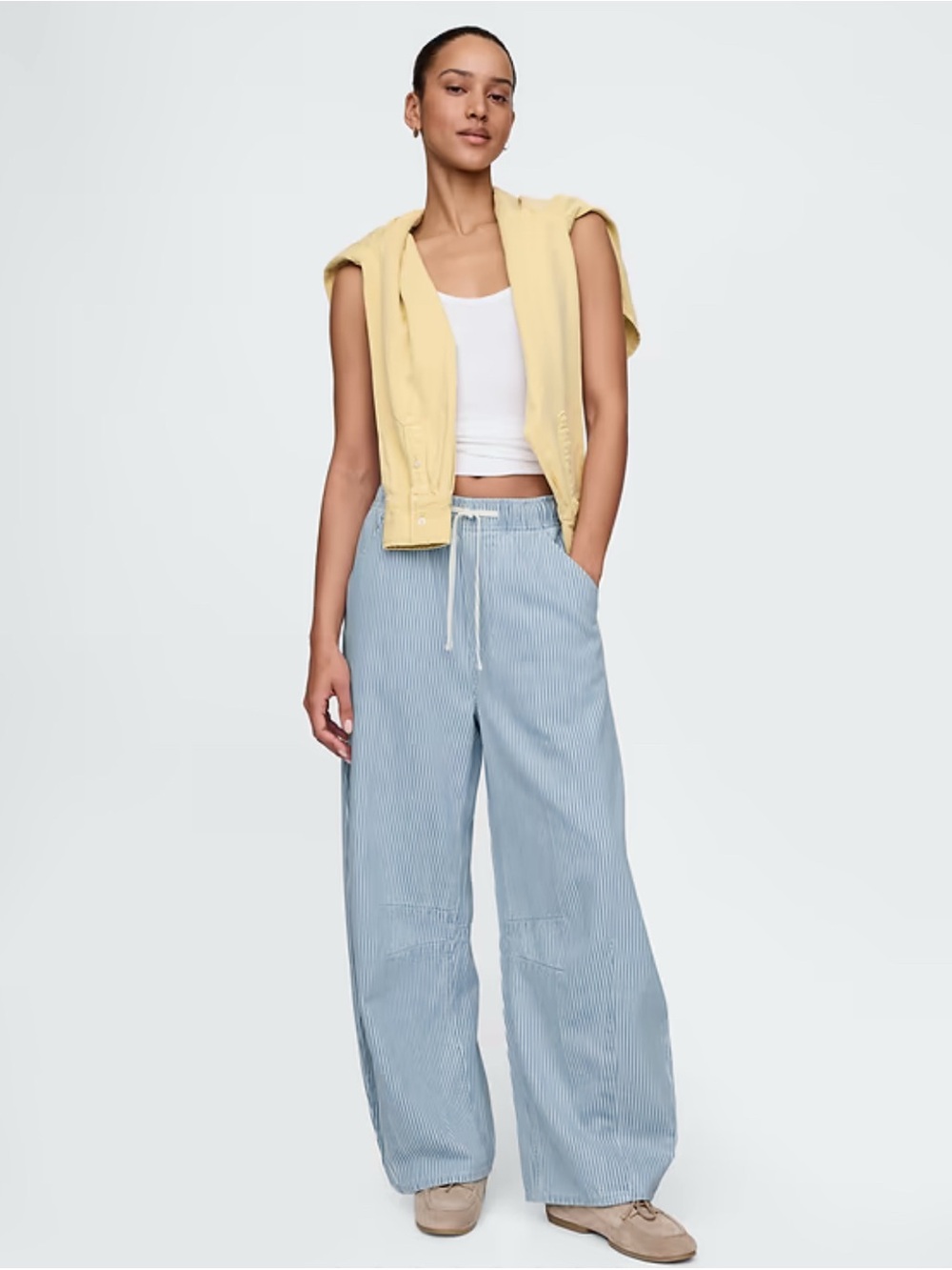 GAP Mid Rise UltraSoft Denim Stripe Easy Horseshoe jeans railroad seersucker S